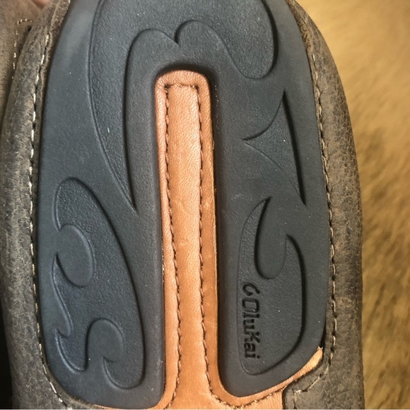 OluKai like new Mens Akepa Moc dark brown pebbled leather rubber sole 12 - Picture 9 of 11